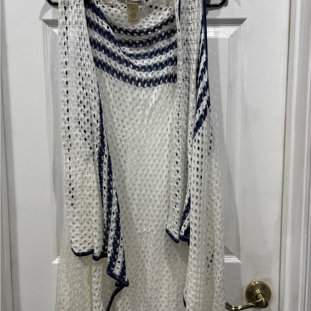 Tantrums Open Knit Cardigan in White and Navy